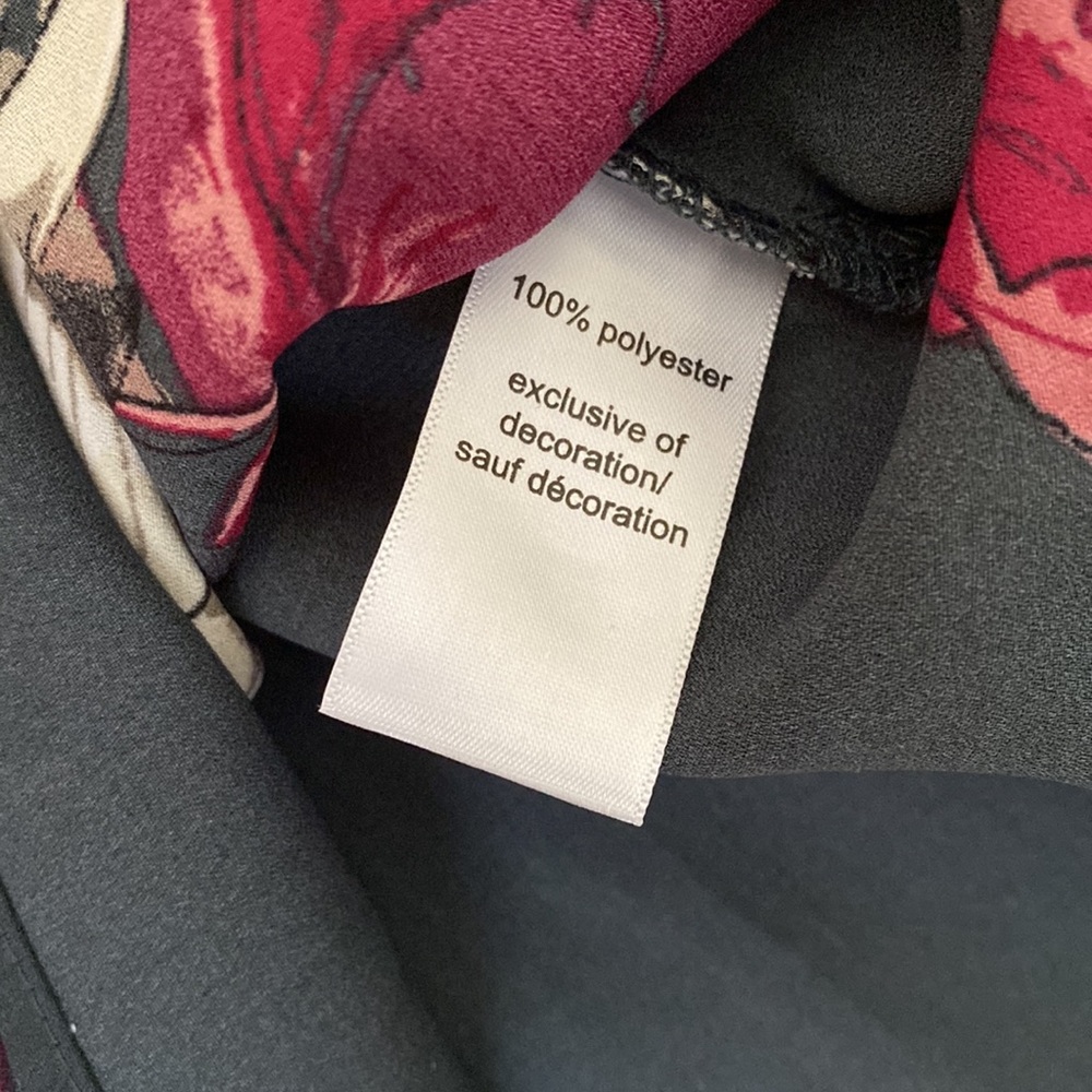 Maurices floral blouse, size medium - Picture 7 of 7